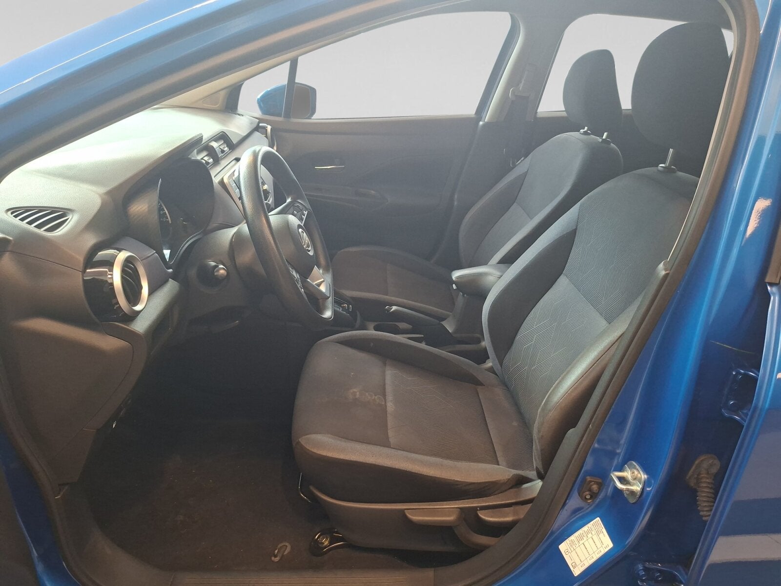 2023 Nissan VERSA ADVANCE CVT 23