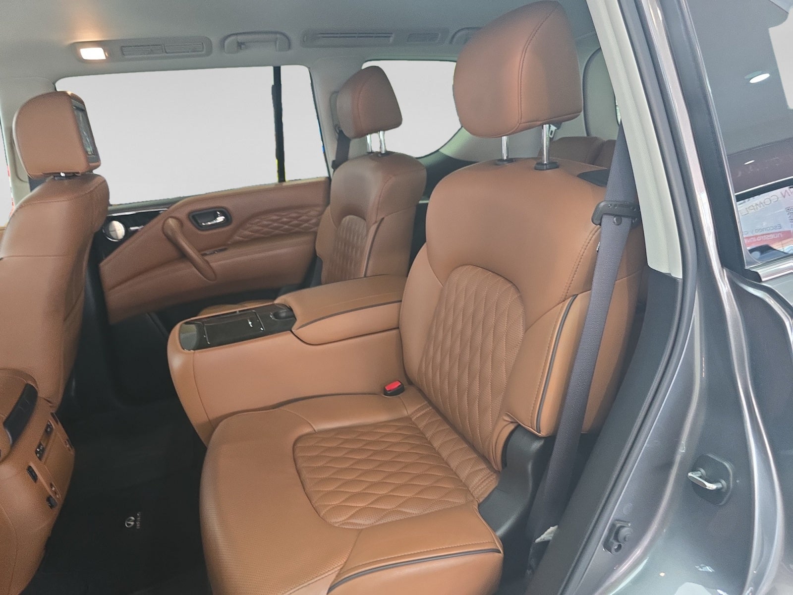 2021 INFINITI QX80 5.6 4WD TA 7 PASAJEROS 21