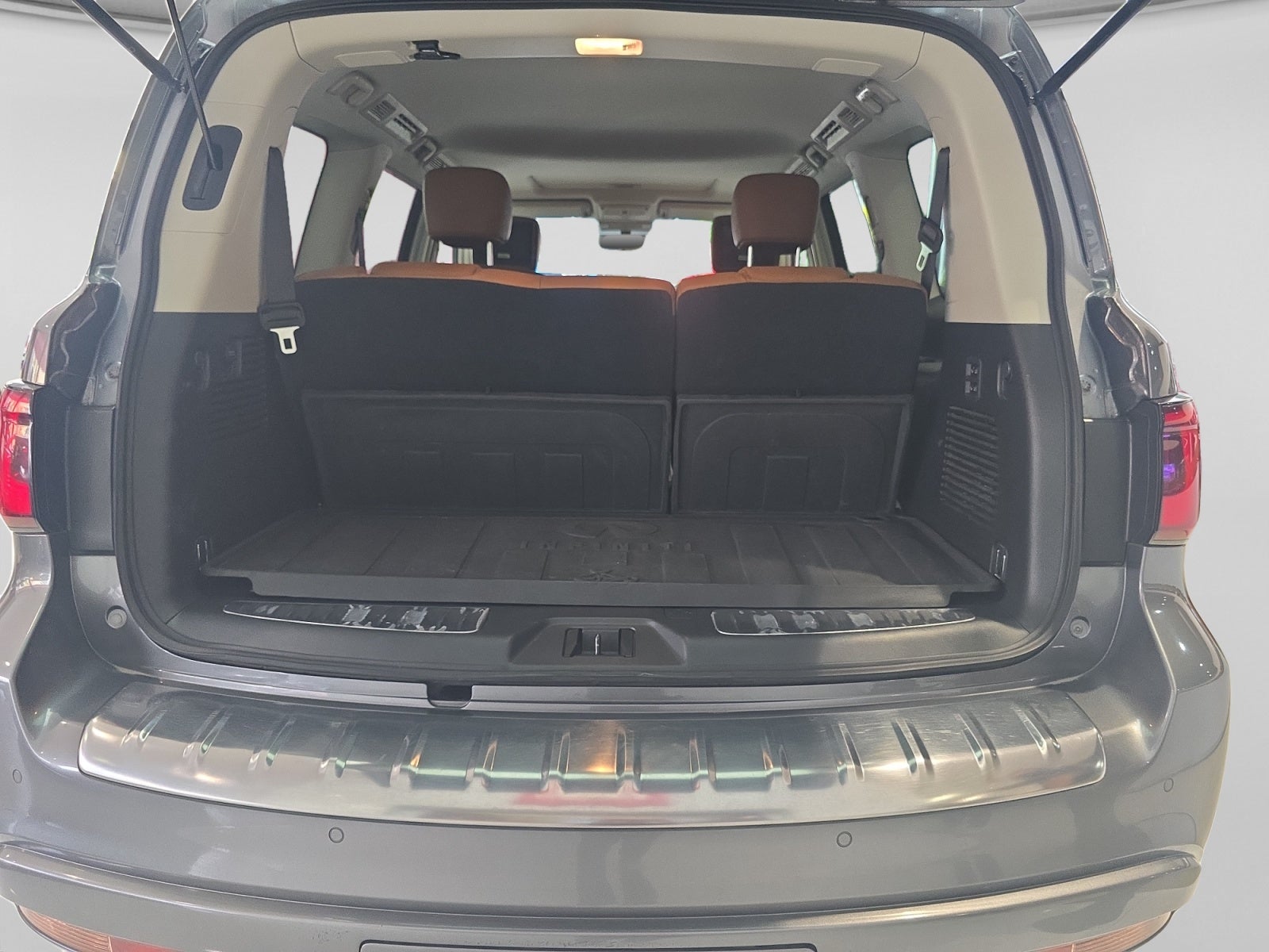 2021 INFINITI QX80 5.6 4WD TA 7 PASAJEROS 21