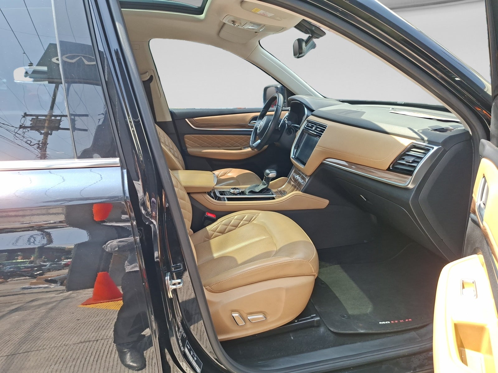 2022 MG RX8 2.0 DEL ELEGANCE AT
